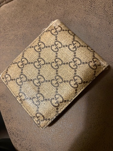 GUCCI2つ折り財布