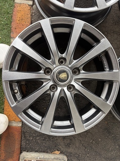 16インチ　6✖️61/2j ステップワゴン   マナレイスポーツ
