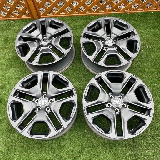 RAV4アドベンチャーホイール