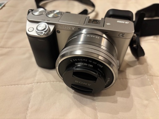 SONY デジタル一眼レフカメラ　α6000
