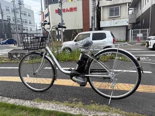 063 中古Panasonic電動アシスト自転車8.9Ah4点灯大阪 (となりの樹
