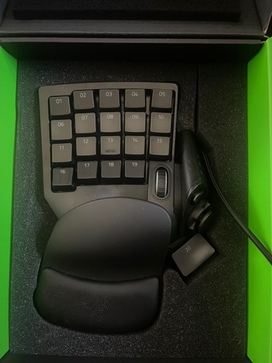 Razer TARTARUS PRO ゲーミングキーパッド 箱付き