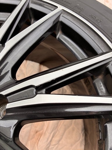 タイヤ　BRIDGESTONE23年製屋内保管　ホイール　18インチ　114.3 8j　weds RIZLEY DK  