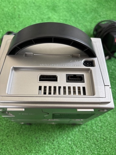 ニンテンドー ゲームキューブ  シルバー　DOL-001(JPN)