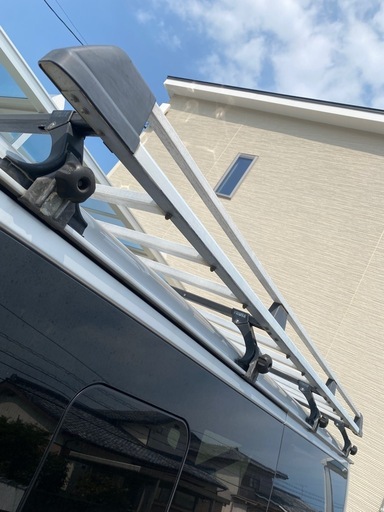 THULE ハイエース200系 キャリア