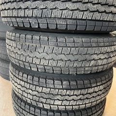 スタッドレスタイヤ145/80R12 80/78N LT 4本 (つる) 福野のタイヤ 
