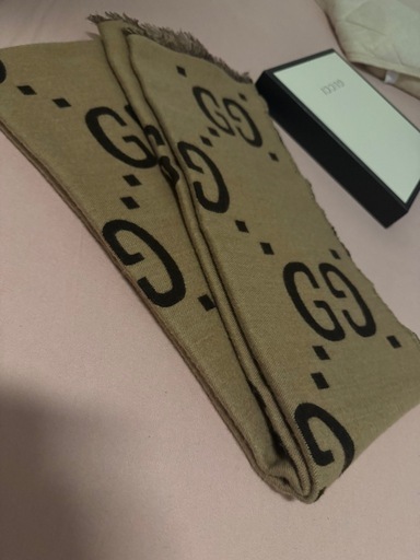 GUCCI ウールシルク　マフラー