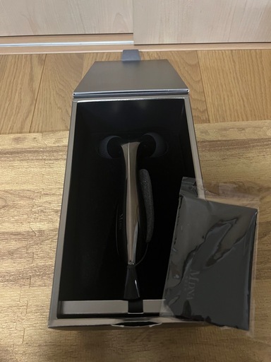 MDNA SKIN オニキス美顔ローラー (らもい) 宇野辺のマッサージ器の中古