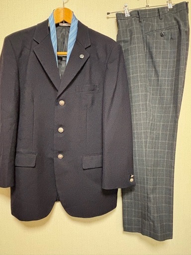 クラーク記念国際高校・
男子冬用制服セット