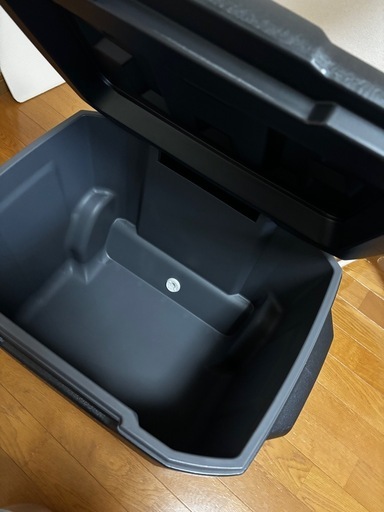 コールマン クーラーボックス 56L ブラック