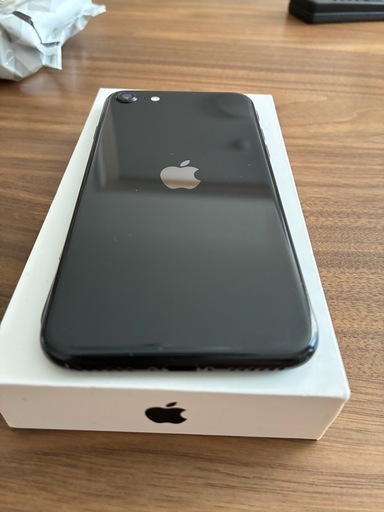 iphone se 第2世代　64GB