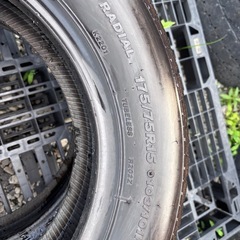 175/75R15 103/101NLT サマータイヤ 2本セットの画像