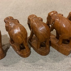 ☆象の木彫5体セット☆土産もの☆海外☆手作り☆の画像