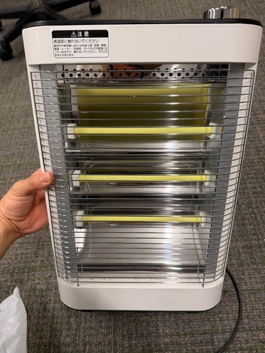 美品‼︎ コイズミ 電気ストーブ（ヒーター） 2022年製 ★動作品 ゴールド コイズミ電気ストーブ2022年 (白 ) 大国町の季節、空調家電《ストーブ