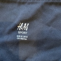 H&M SPORT レギンス 総柄 Sサイズの画像