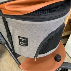 美品 3輪ペットカート ペットバギー 犬用 猫用 折りたたみ式 ドリンクホルダー付きの画像