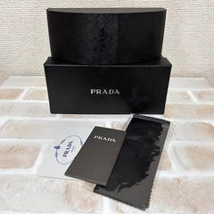 𝐏𝐑𝐀𝐃𝐀 ｻﾝｸﾞﾗｽ 極美品の画像