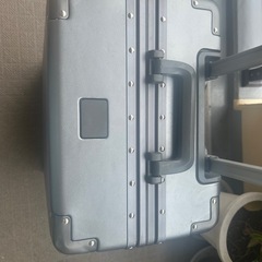 スーツケースの画像