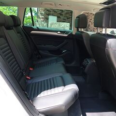 検査10年8月パサートヴァリアントGTE アドバンス PHEV/パノラマルーフ/追従型ACC/液晶メーター/ブラックレザー/純正ナビ/地デジ/360度カメラの画像