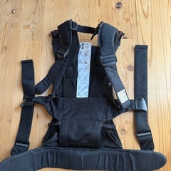 BABYBJORN 抱っこ紐　ブラック　メッシュ　値下げ3300円→2640円　　の画像