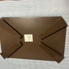 折りたたみテーブルの画像