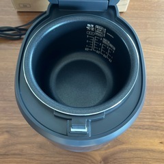 美品　アイリスオーヤマ　炊飯器　　3合の画像