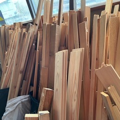 薪、DIYに！無垢端材あります！の画像