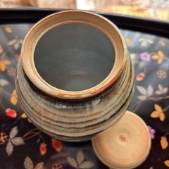 🥣陶器の入れ物の画像