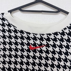 NIKE 千鳥格子柄 半袖Tシャツ Lの画像