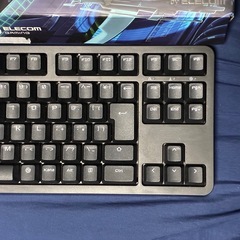 【定価8400円】銀軸 ゲーミングキーボード エレコムメカニカルキーボードの画像