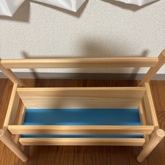 IKEAイケア　ブックディスプレイ絵本棚　FLISATフリサットの画像