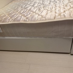 収納付きシングルベッドの画像