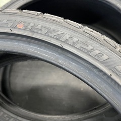 225/35R20 4本 バリ溝 !中古美品の画像
