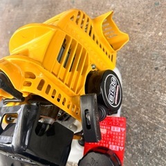  丸山製作所 BIG-M BC260T 26cc エンジン刈払機 草刈機 替刃付 の画像