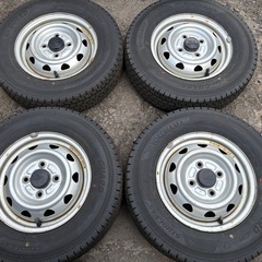 軽トラ軽バンに 冬タイヤスチールホイールセット 2024年製 ほぼ新品　YOKOHAMA 145/80R12 80/78N LT 4本 12×3.50Bの画像