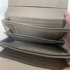 FURLA長財布の画像