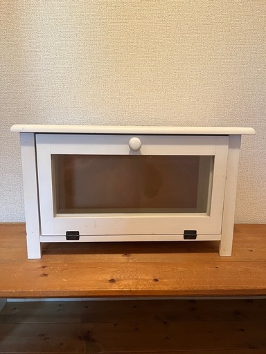 木製ガラス扉付ミニキャビネット (kanakana) 守谷の収納家具