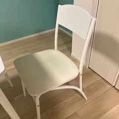ダイニングテーブル　イスセットの画像