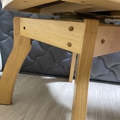 ダイニングチェア　回転式の画像