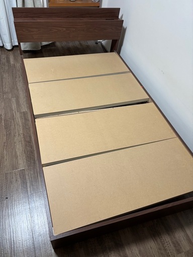 セミダブルベッドベッド下収納とコンセントあり (J/W) 竜王のベッド
