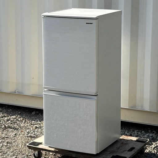 ◇シャープ 冷凍冷蔵庫 137L 2019年製 つけかえどっちもドア 耐熱
