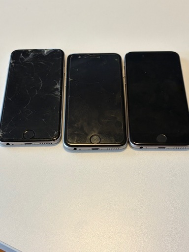 iPhone 6台まとめ売り 完全ジャンク iPhone8・7・6 部品取り ジャンク】iPhone 6 / iPhone 6s 計3台まとめ売り（部品取り用） (ブル