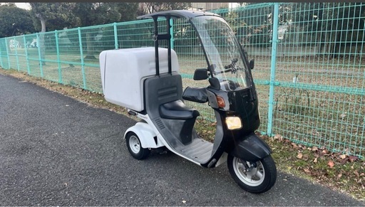 JMS リアボックス ラージタイプ 中古 鍵1本付き 大容量 ジャイロキャノピー ジャイロキャノピー特大リアボックス (セタガヤ ユウ) 大森海岸の