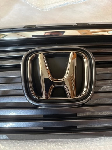 新品未使用】Hondaヴェゼル純正RV5 フロントグリル (爽健美茶) てだこ