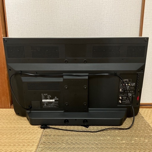 SHARP液晶テレビLED AQUOS 白限定カラー現状品、引き取り限 (#.たけ