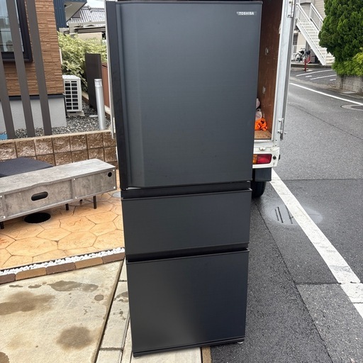 ノンフロン冷凍冷蔵庫 TOSHIBA 24年製 326L GR-V33SC (買いクル津•鈴鹿