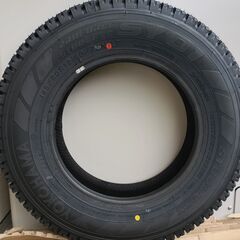 １４５／８０Ｒ１２　スタッドレスタイヤ新品・未使用４本セット の画像