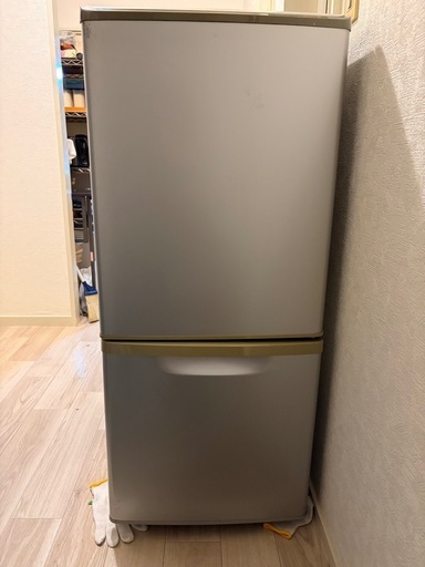 Panasonic冷蔵庫138L／冷凍冷蔵庫シルバー】 (nao) 二宮のキッチン家電