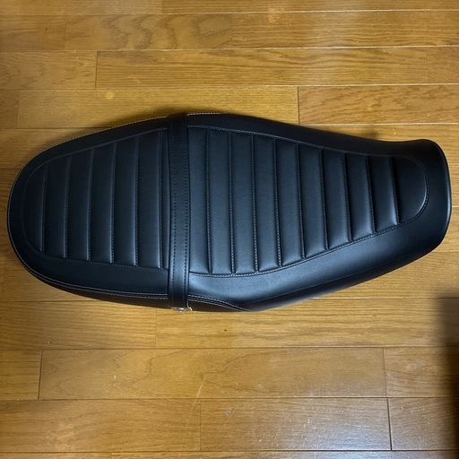 Z900RS 2025年モデル純正シートほぼ新品 (バービー) 津田のカワサキの