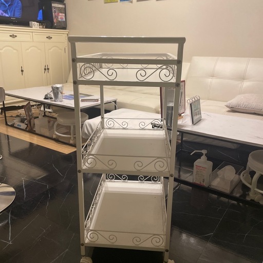ホワイト姫家具シチールワゴン (hamachii) 新宿の美容家電《その他》の
